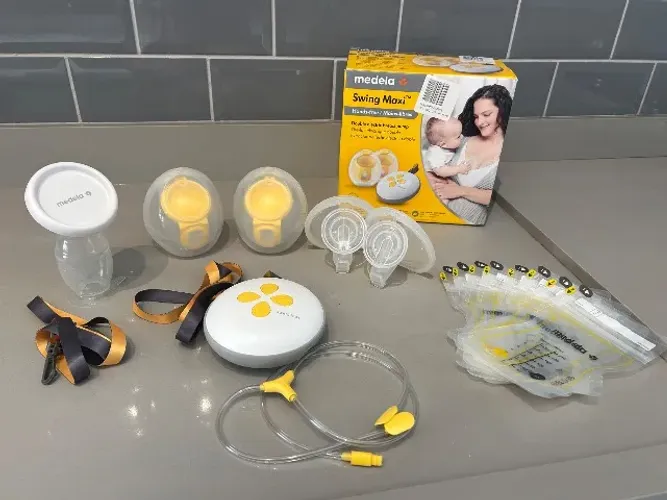 Tira-leite Elétrico Duplo Medela Swing Maxi Hands-Free (Sem Fio) + Brindes