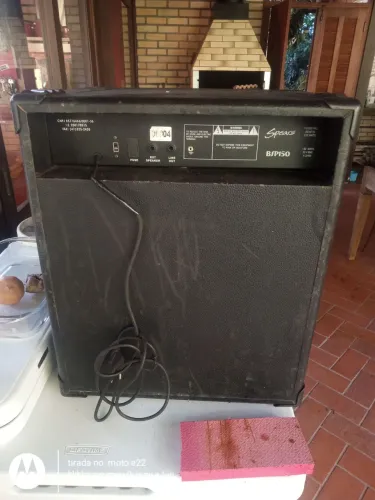 Caixa de som profissional em ótimo estado funcionando perfeitamente.