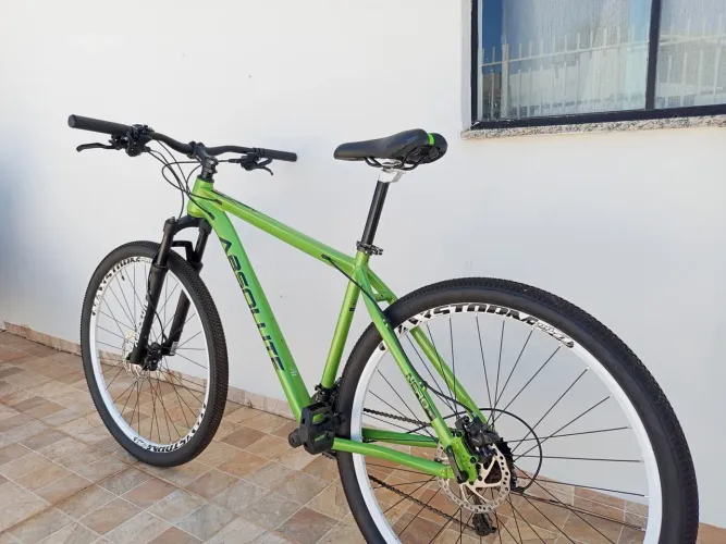 Bicicleta Absolute Nero 5 