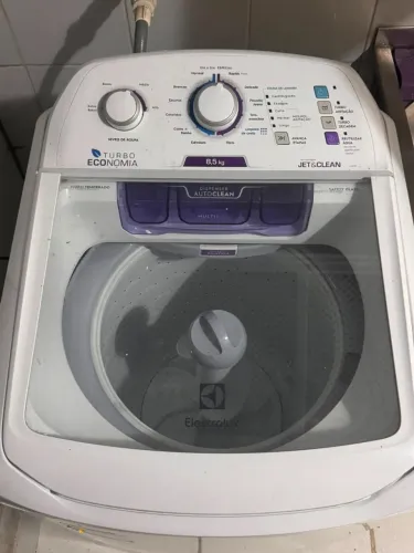Máquina de lavar roupas 8,5kg electrolux