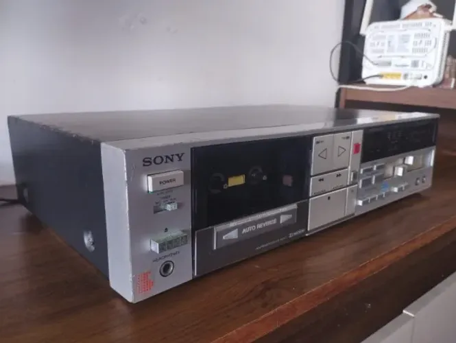 Lote Completo: 87 LPs + 2 Toca-Discos + Deck Sony Vintage (N VENDO SEPARADO) ACEITO OFERTA