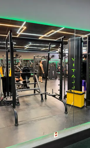 Smith Academia Vitaly