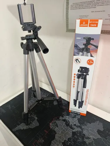 Tripé 1.50mt com suporte para celular e nível / PROMOÇÃO IMPERDÍVEL