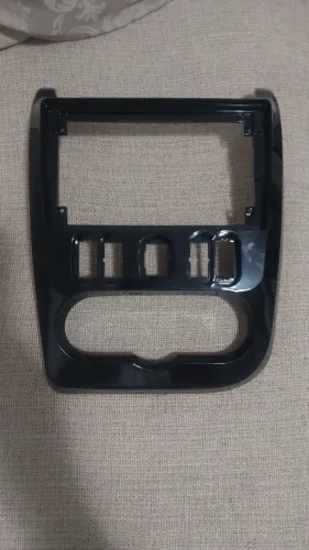 Moldura multimidia 9 polegadas Sandero 2010