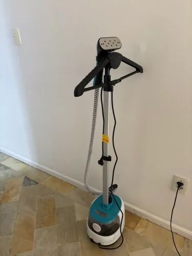 Passador de roupas a vapor 
