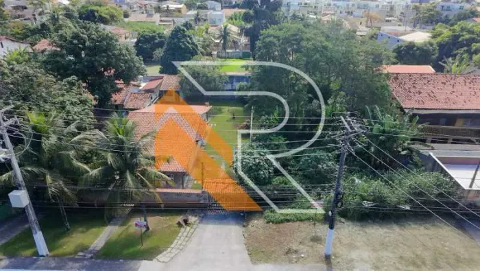 À venda terreno de 1010 m² em Itaipu, Região Oceânica, Niterói- RJ.
