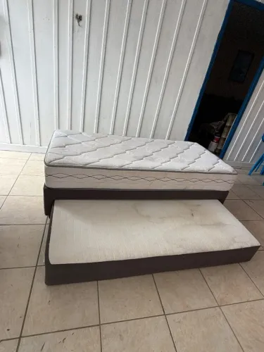 Cama box solteiro com auxiliar