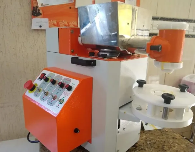 Maquina de produzir salgados