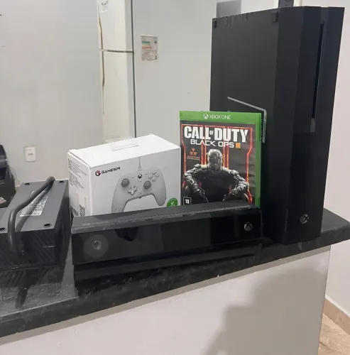 VENDO HOJE! Xbox one série s + Controle - Salvador