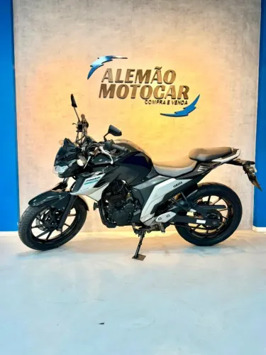 FZ25 FAZER 2020 com 43 mil km 2026 pago
