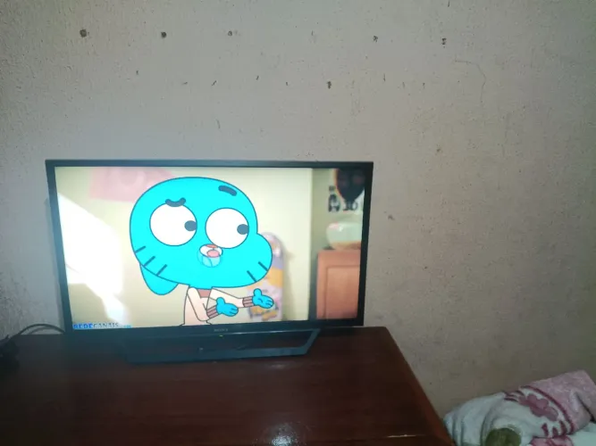 Vende se televisão smart Sony 32 polegadas