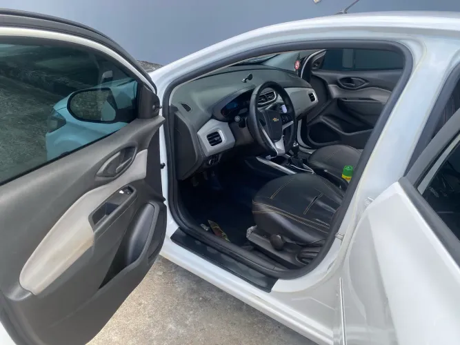 Chevrolet Onix Hatch LT 1.0 8V Flex Mec. 4P 2018