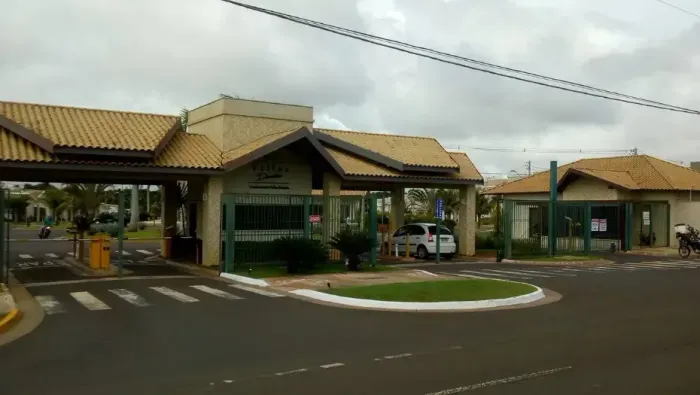 Sobrado mobiliado a venda no Res. Villas Damha
