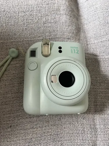 Câmera Fujifilm Instax Mini 12 Verde-Menta - Instantânea