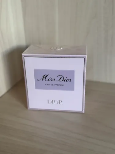 Miss Dior Eau De Parfum 100ml (Lacrado)