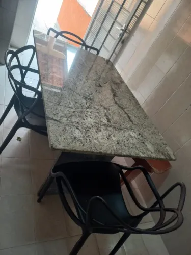 Mesa de Mármore Para Cozinha 120x75cm