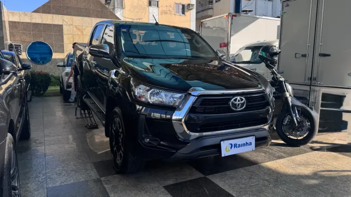 Toyota Hilux CD SRV 4X4 2.8 TDI Diesel Aut. 2024
