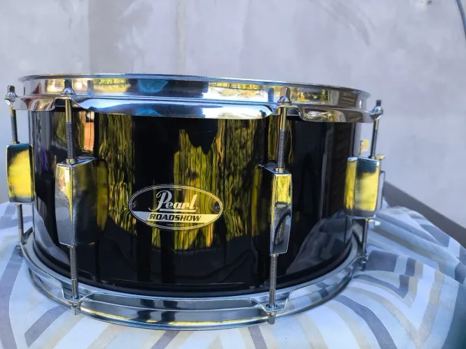 Caixa Pearl RoadShow 14x6,5 - usada em ótimo estado