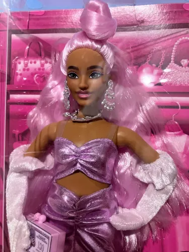 Barbie Deluxe Style Modificada 