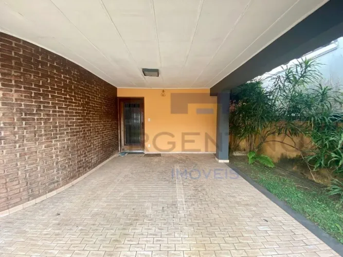 Casa Comercial na Cap. Manoel Rudge