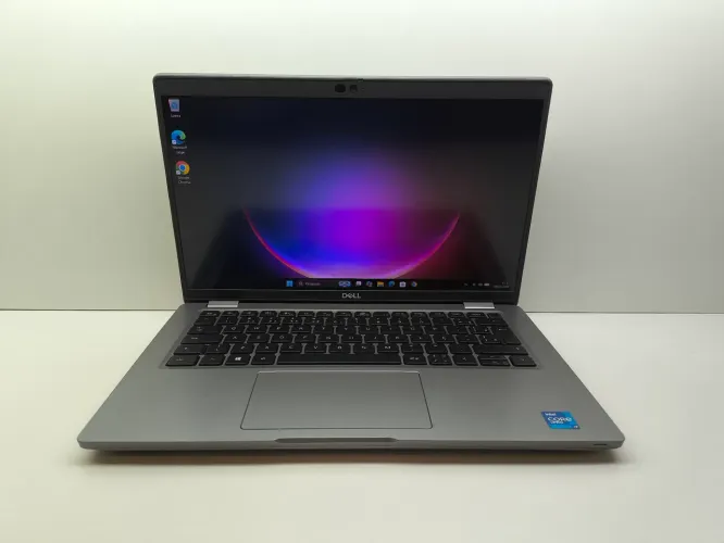 Notebook Dell Core i7 32GB Memória RAM 256GB SSD NVMe Iris Xe Graphics