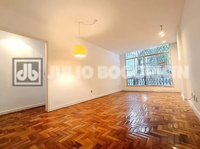COPACABANA, POSTO 3, 2 QUARTOS COM DEPENDÊNCIAS, SILENCIOSO