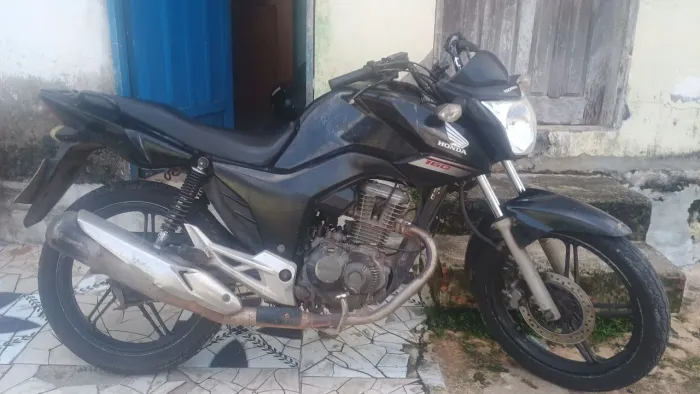Leia o anúncio por favor