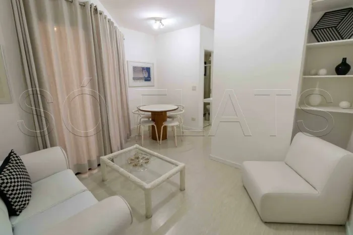 Flat em Moema, próximo a Av. Sto Amaro, rápido acesso a Vila Olímpia e Itaim. Consulte-nos
