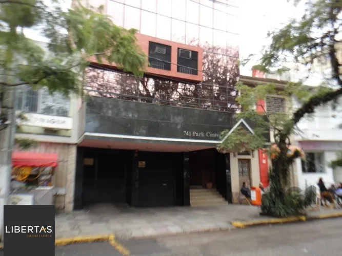 Sala comercial com uma vaga de garagem no bairro Bom Fim em Porto Alegre