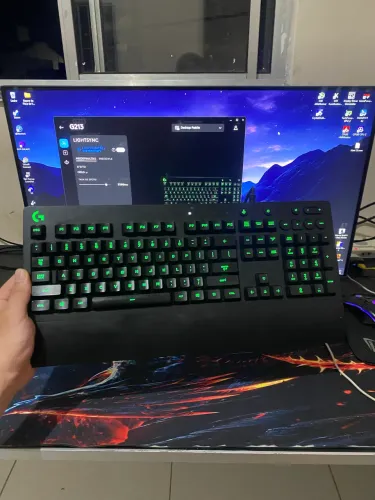 Teclado Gamer Logitech G213 Prodigy RGB
