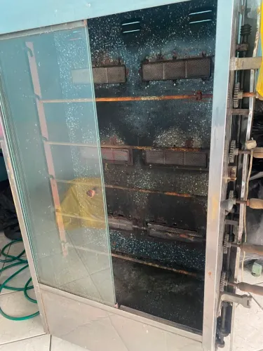 Vendo máquina de assar frango R$800,00