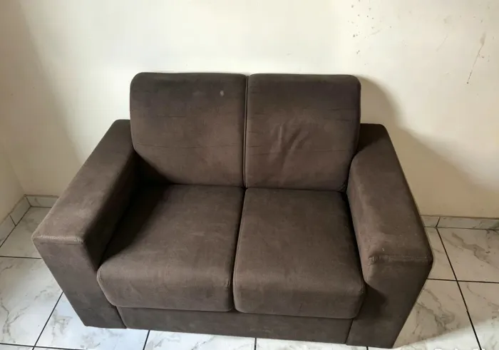 Sofá 2 lugares