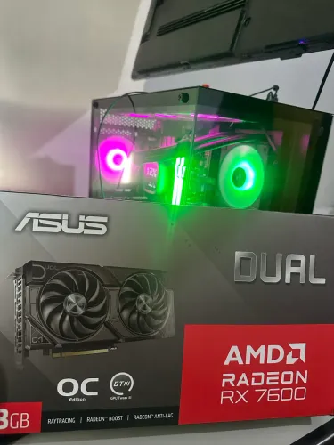 Placa de video Asus Dual OC RX 7600 8GB