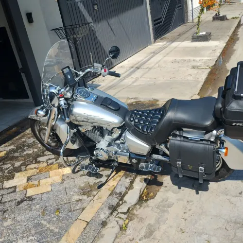 Honda Shadow 750cc (2008) - Impecável, Ultra Equipada e Pronta para Viajar!