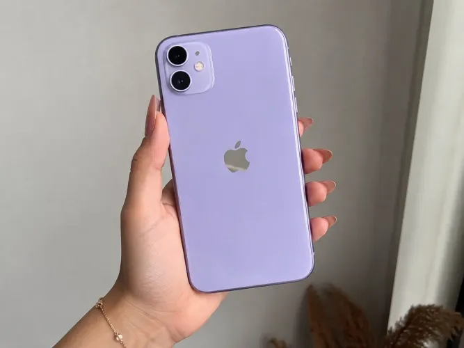 iPhone 11 Roxo (Lilás) 64gb