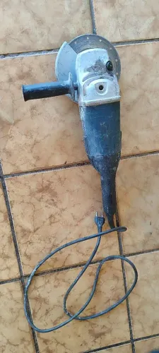 Esmerilhadeira