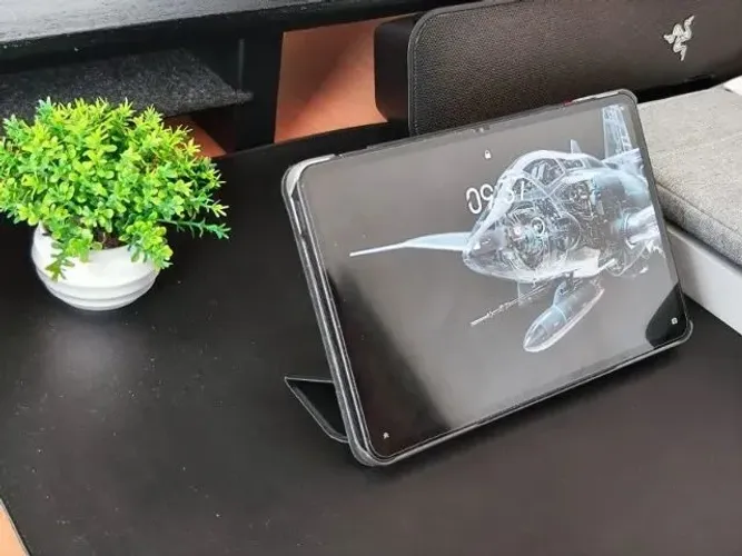 REDMAGIC GAMING ASTRA TABLET