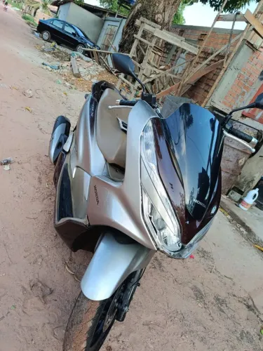 PCX DLX 150
