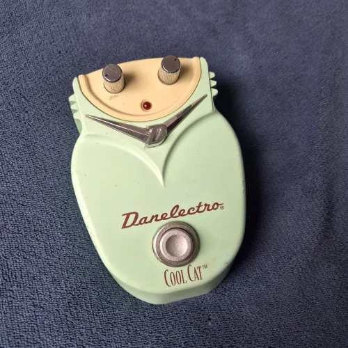 Pedal Danelectro Cool Cat Chorus