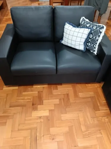Sofa 2 lugares preto couro 1.42x80x80