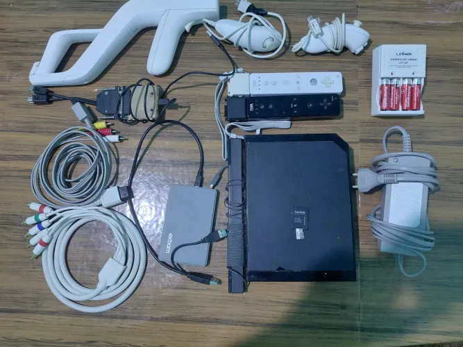 Nintendo Wii Desbloqueado Completo com 2 Controles + Blueretro Core + HD 500GB +100 Jogos