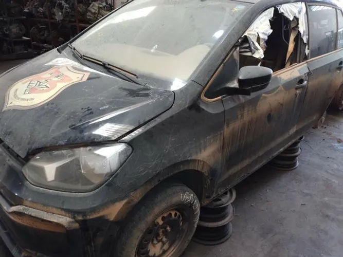 Sucata VW UP 2016