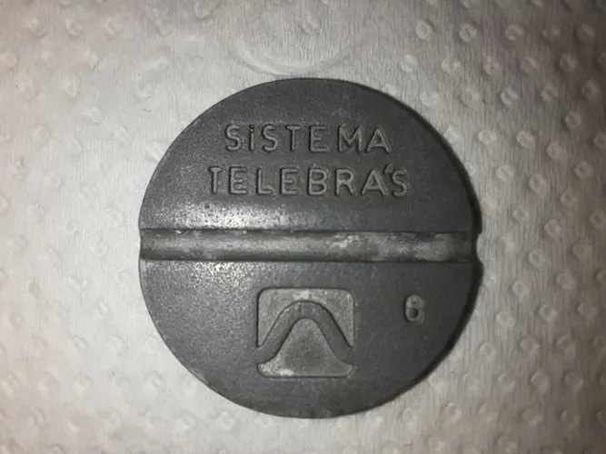 Ficha Telefônica local sistema telebras Artol 1982. 