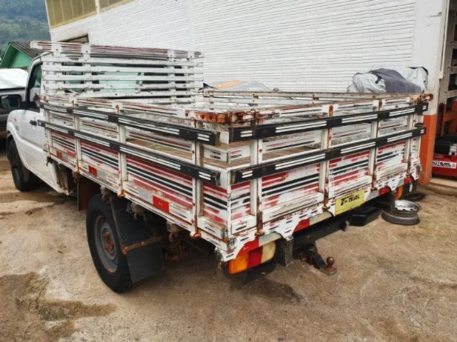 Carroceria Mahindra Pick-Up Gabine Simples 2.2 4X2 2014