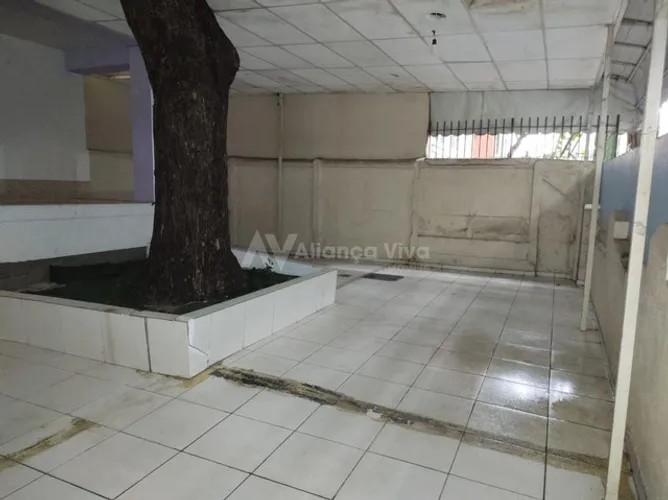 Laranjeiras | Casa 5 quartos, sendo 1 suite