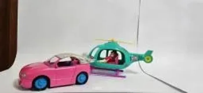 Helicóptero e carro da Polly Pocket