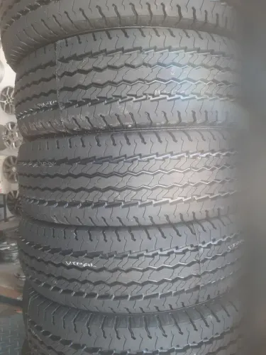 Pneu 205 70 15 Carga 8 lonas Tcp Remoldado com Inmetro Borracha Vipal e Garantia