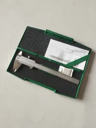 Paquímetro analógico 150mm Insize com estojo protetor