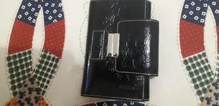 2 Carteiras de couro 