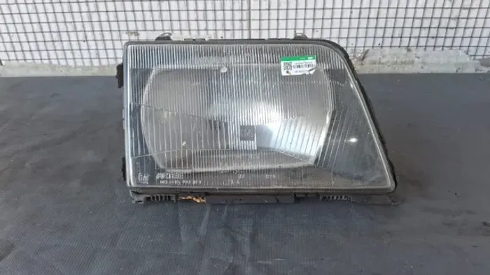 Farol Direito Gm Monza 82/87